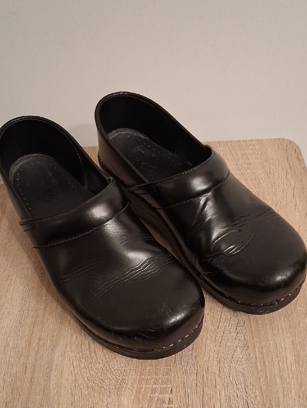Dansko Classic Black Slip-On Clog Shoes Womens Size 10/EU 41